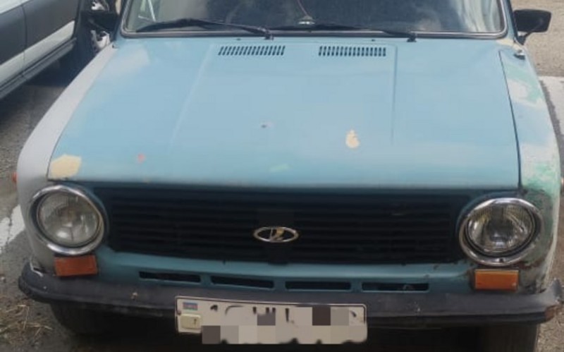 Polis taksi sürücüsünü görün hansı vəziyyətdə saxladı(FOTO)